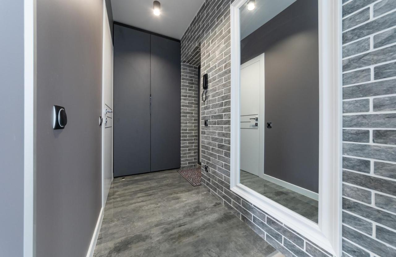 Luxrent Apartments On Lesi Ukrainki - Kiev Exterior foto