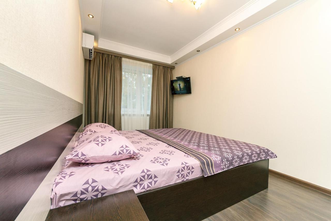 Luxrent Apartments On Lesi Ukrainki - Kiev Zimmer foto