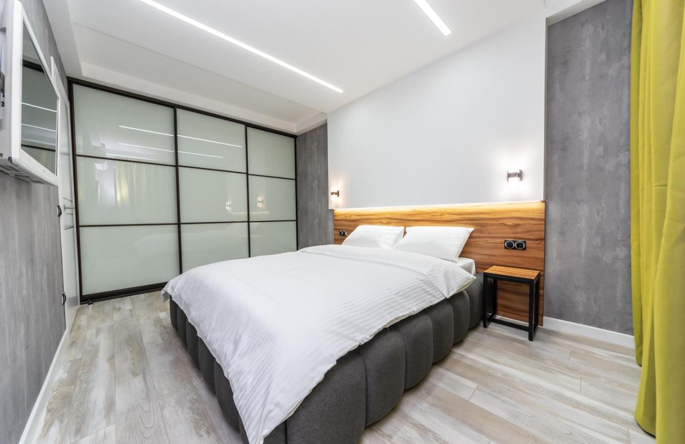 Luxrent Apartments On Lesi Ukrainki - Kiev Exterior foto